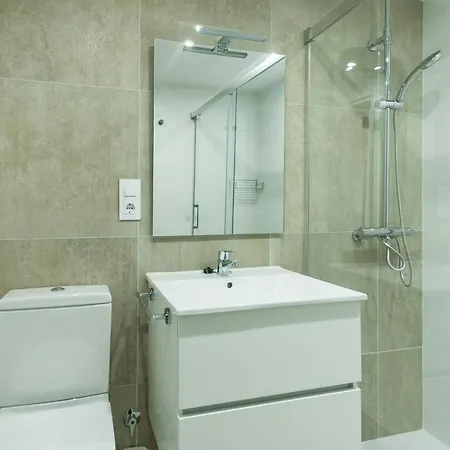 Lets Holidays Beachfront Appartement Tossa de Mar
